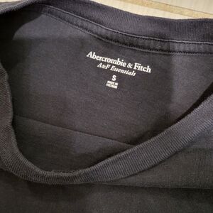 Abercrombie & Fitch Black Crew Tee with Interior Care Tag